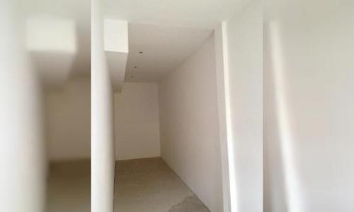 PF. Vand ap 3 camere, finisat modern, scara interioara, CF.