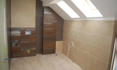 PF. Vand ap 3 camere, finisat modern, scara interioara, CF.