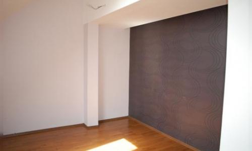 PF. Vand ap 3 camere, finisat modern, scara interioara, CF.