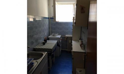 Inchiriez garsoniera ,zona Tineretului-str.Tohani -libera imediat .