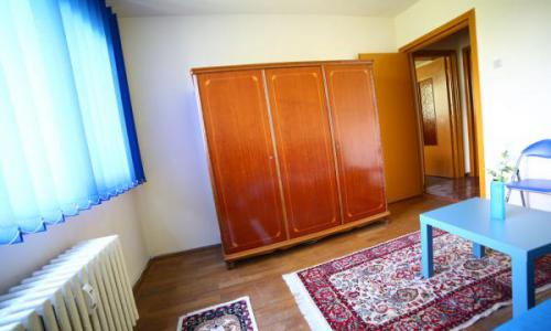 Proprietar, inchiriez apartament 2camere proaspat renovat vizavi de Hm Auchan Crangasi