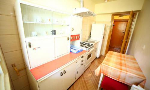 Proprietar, inchiriez apartament 2camere proaspat renovat vizavi de Hm Auchan Crangasi