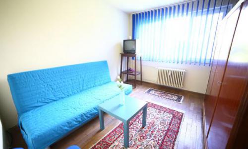 Proprietar, inchiriez apartament 2camere proaspat renovat vizavi de Hm Auchan Crangasi