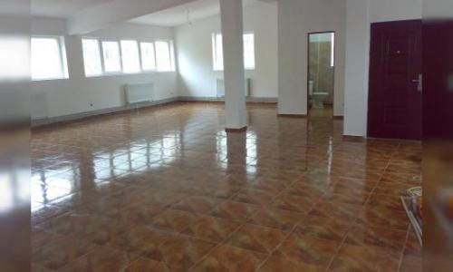 Spatiu comercial-birouri-showroom de inchiriat, Berceni, 220mp