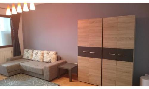 Inchiriere apart. 2 camere, modern, termen lung, negociabil, ideal cuplu, familie tanara