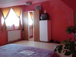 Inchiriez camere in vila super conditi 100E/camera BUCURESTI