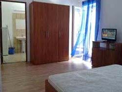 Inchiriez camere in vila super conditi 100E/camera BUCURESTI