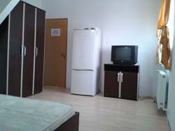 Inchiriez camere in vila super conditi 100E/camera BUCURESTI