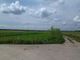 Teren la lac in Crevedia