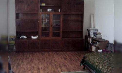 Vand teren 1000 mp si casa mansardata stil rustic , zona rezidentiala de padure deosebit de frumoasa si linistita cu grad de seguritate ridicat