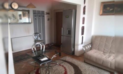 vand apartament 2 camere