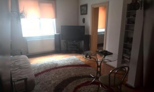 vand apartament 2 camere
