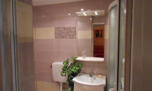 Vand garsoniera confort 1 sporit in Bacau