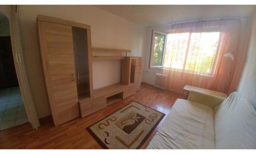 Aparatment 3 camere Militari Gorjului