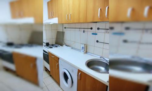 Proprietar inchiriez garsoniera, Titan metrou Costin Georgian