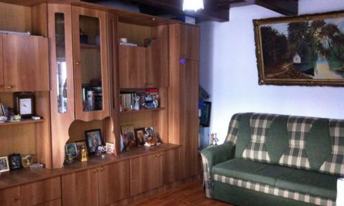Casa Suprafata 90 mp. cu Pamant: 2800 mp. Jud Hunedoara.Comuna Baita,Cainelu de Sus