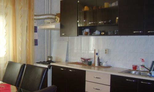 Proprietar inchiriez apartament 2 camere-fara comisioane