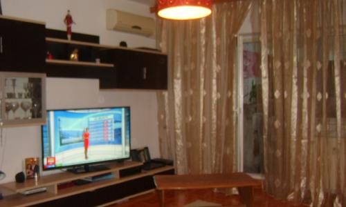 Proprietar inchiriez apartament 2 camere-fara comisioane