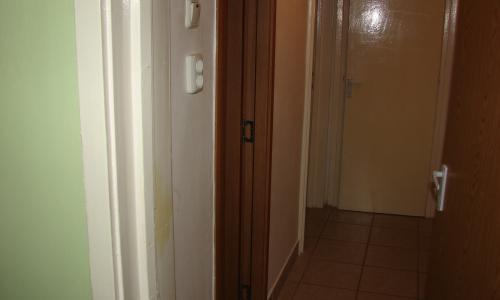 OCAZIE DEOSEBITA, APARTAMENT 3 CAMERE LA CHEIE, MOBILAT, COMPLET UTILAT,RENOVAT IN INTREGIME.PROPRIETAR DIRECT DIN 2007.