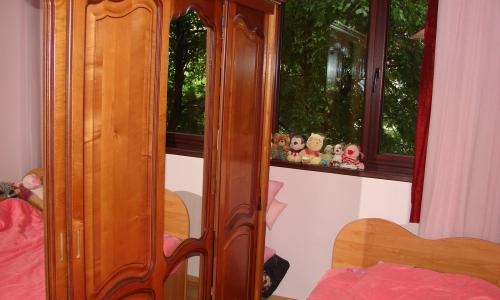 OCAZIE DEOSEBITA, APARTAMENT 3 CAMERE LA CHEIE, MOBILAT, COMPLET UTILAT,RENOVAT IN INTREGIME.PROPRIETAR DIRECT DIN 2007.