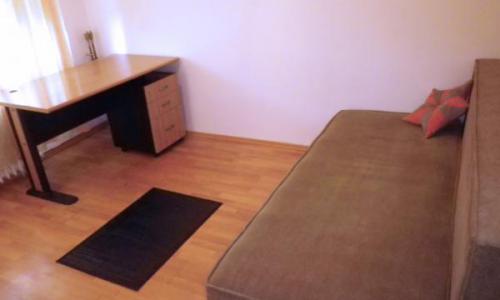 Particular Vand apartament 3 camere Iancului mobilat utilat reabilitat termic confort 1 an 1981 (bloc rusesc din beton armat) civilizat, 2 lifturi, semidecomandat, suprafata 70 mp, etaj 8/8 + etaj tehnic, fara probleme cu terasa blocului,administrare buna