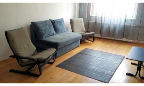 Particular Vand apartament 3 camere Iancului mobilat utilat reabilitat termic confort 1 an 1981 (bloc rusesc din beton armat) civilizat, 2 lifturi, semidecomandat, suprafata 70 mp, etaj 8/8 + etaj tehnic, fara probleme cu terasa blocului,administrare buna
