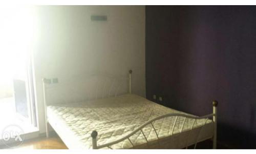 Ofer spre inchiriere apartament cu 3 camere in vila zona centrala