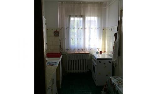 U R G E N T !ZONA VERDE BERCENIDe Vinzare Apartament Decomandat Comfort I