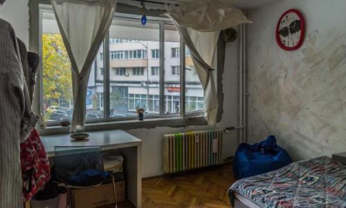 Vand apartament 3 cam la Sala Palatului/biserica Kretulescu