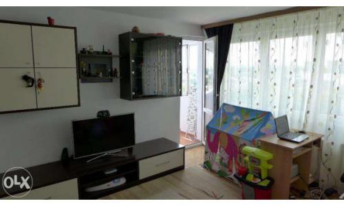 Inchiriez apartament 3 camere zona Obor-Colentina