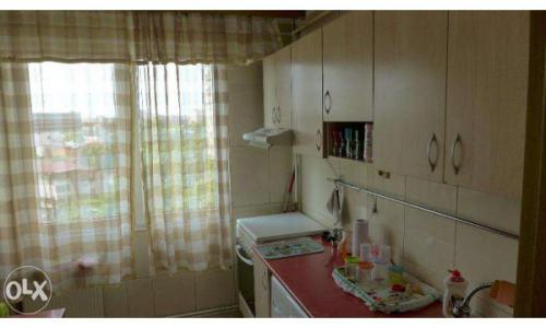 Inchiriez apartament 3 camere zona Obor-Colentina