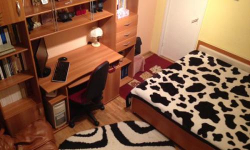 OCAZIE ! VAND APARTAMENT 3 CAMERE 60 M.P. ZONA GARA
