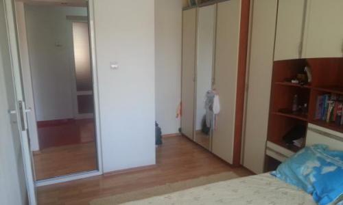 Proprietar ap 3 camere Langa piata Brick, Marvimex .Merita vazut nu mancam pe nimeni pret negociabil.