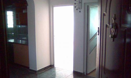 Apartament 4 camere de INCHIRIAT