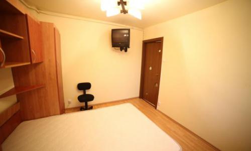 Propietar, inchiriez apartament cu doua camere pe Margeanului