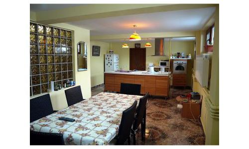 Vanzare Vila Rosu-Chiajna 270mp 300000EUR Negociabil