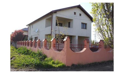 Vanzare Vila Rosu-Chiajna 270mp 300000EUR Negociabil