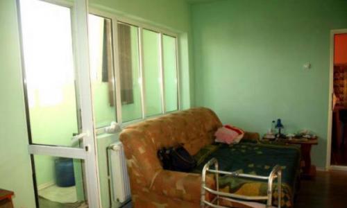 Garsoniera transformata in apartament cu 2 camere, semidecomandat, confort 1,Ploiesti Nord, strada Cameliei