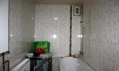 Garsoniera transformata in apartament cu 2 camere, semidecomandat, confort 1,Ploiesti Nord, strada Cameliei