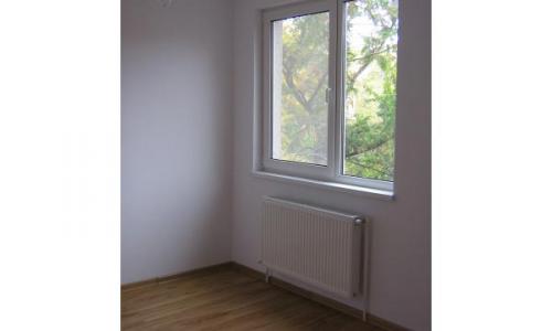 Vand apartament 4 camere sector 3 , bd.Camil Ressu nr. 49 , bloc tip H , la statia de metrou Nicolae Grigorescu ?i la statia de RATB Ilioara , etaj 2 din 4 ,parc IOR ,scoli , liceu , gradinite , strand, crese,policlinica , magazine, piata Ambrozie,etc.