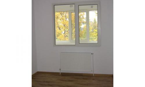 Vand apartament 4 camere sector 3 , bd.Camil Ressu nr. 49 , bloc tip H , la statia de metrou Nicolae Grigorescu ?i la statia de RATB Ilioara , etaj 2 din 4 ,parc IOR ,scoli , liceu , gradinite , strand, crese,policlinica , magazine, piata Ambrozie,etc.