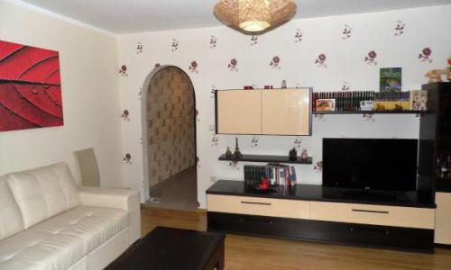 Ap 2 centrala/et 1 / complet renovat zona Astra
