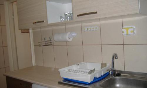 Campia Libertatii (intersectie cu Baba Novac), Particular, 2 camere, stradal, etaj 8/10, 2 lifturi, 55 mp, bloc reabilitat termic, decomandat (circular), mobilat modern, utilat, renovat