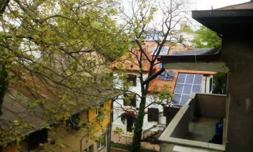 Ultracentral, zona lux, Piata Victoriei, 8' metrou, Dorobanti Capitale, strada exclusivista, Roma 21, ieftin, Investitie randament mare (recuperezi in 16ani de inchiriere), apart 4 Cam /incaperi (1mare+3mici posibil extindere pod) 3/3, mobilat utilat;