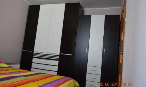 Inchiriere Apartament 2 camere 330/luna ?