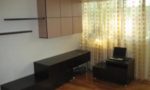 Particular inchiriez ap stradal 2 cam Eroii Revolutiei 290 ?
