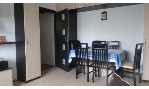 PARTICULAR Vand apartament 2 camera, piata Salajan