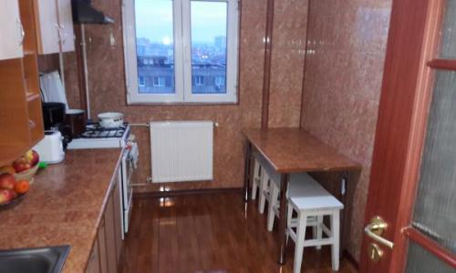 Vand apartament 2 camere,Militari