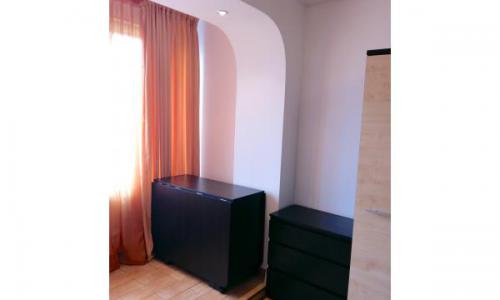 Proprietar inchiriez apartament 2 camere mobilat - zona 1 Decembrie - langa Billa Titan