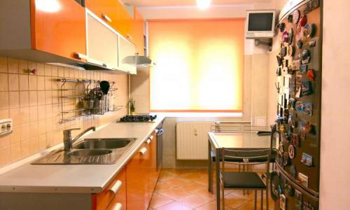 Proprietar inchiriez apartament 2 camere mobilat - zona 1 Decembrie - langa Billa Titan